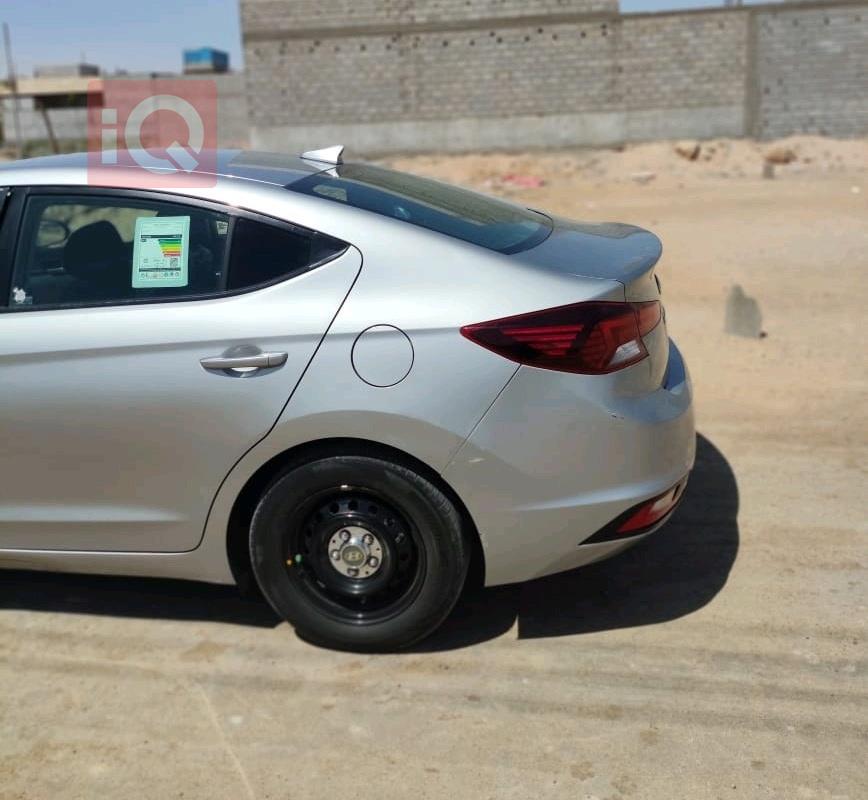 هيونداي النترا